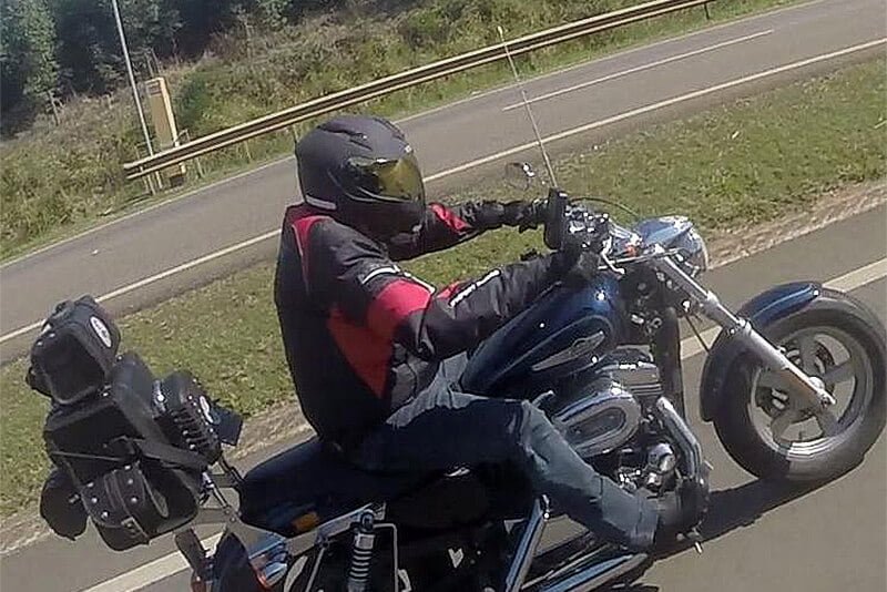 Proteção contra linha de pipa, veja como tomar cuidado ao pilotar sua moto