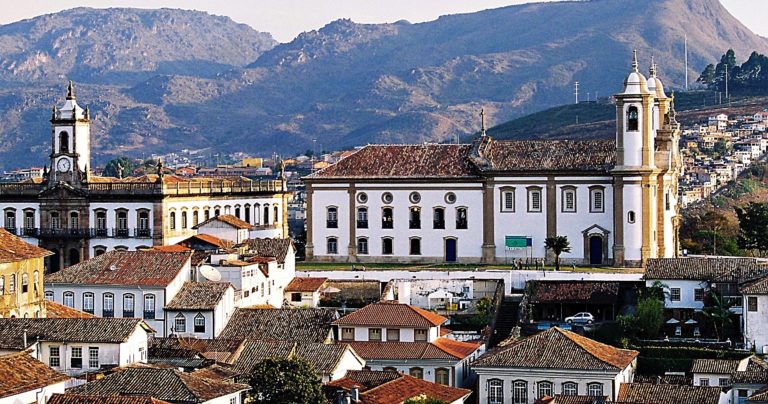 Cidades históricas de Minas Gerais de moto