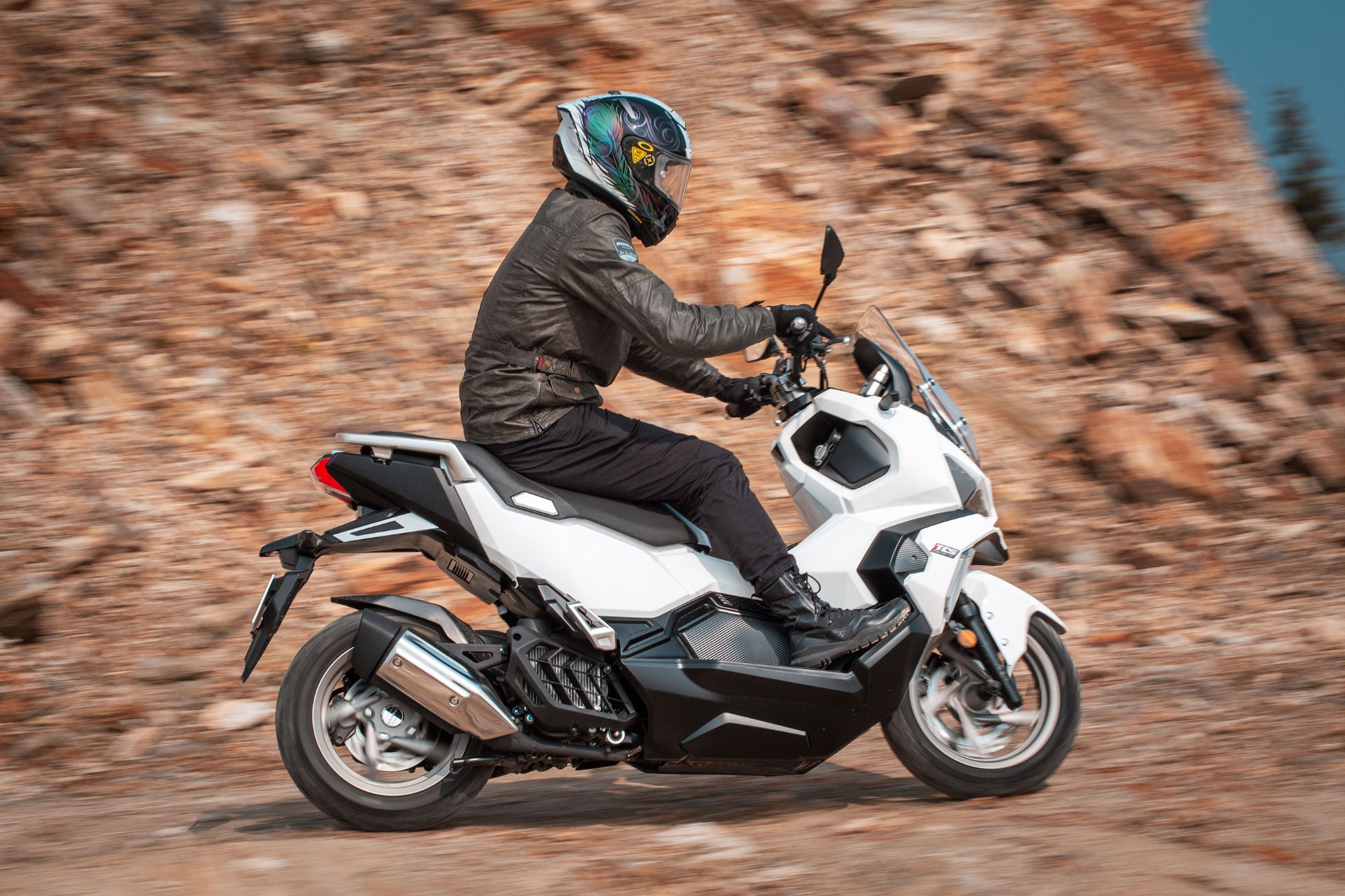 cq5dam.web.1920.1920 (20)