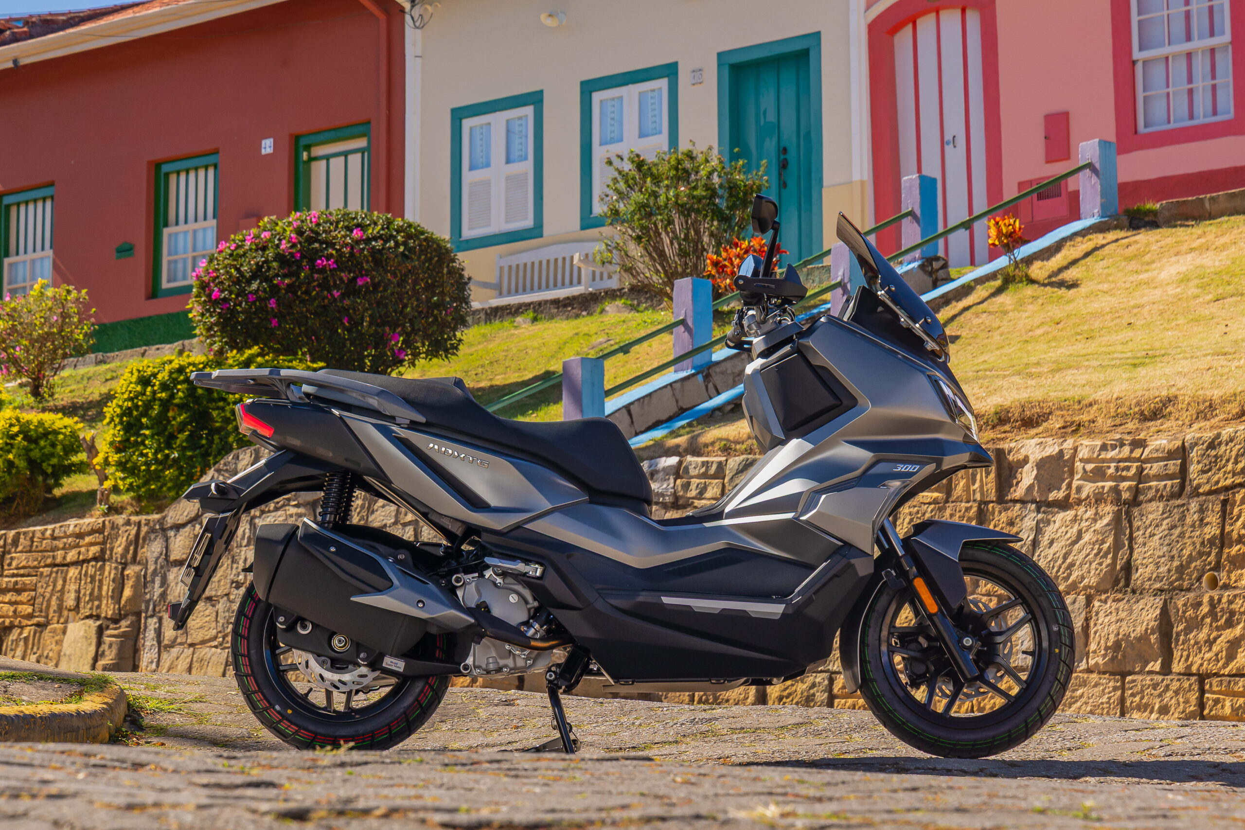 ADX300