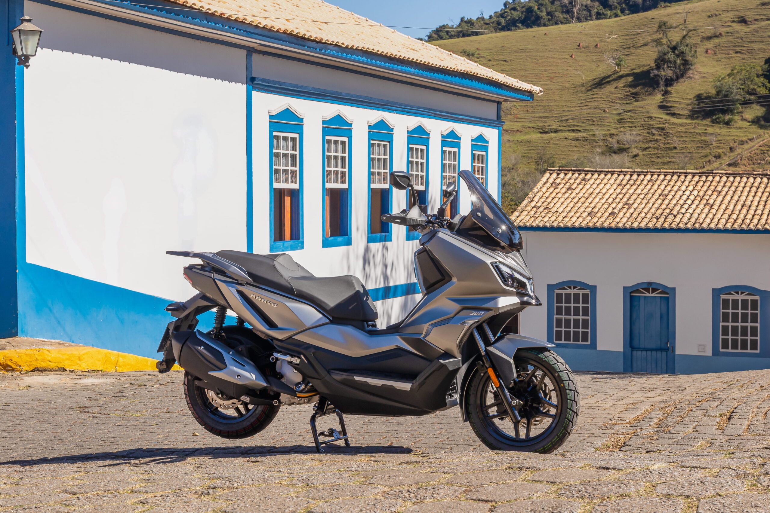 ADX300